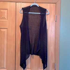 Lightweight knitted navy blue cardigan